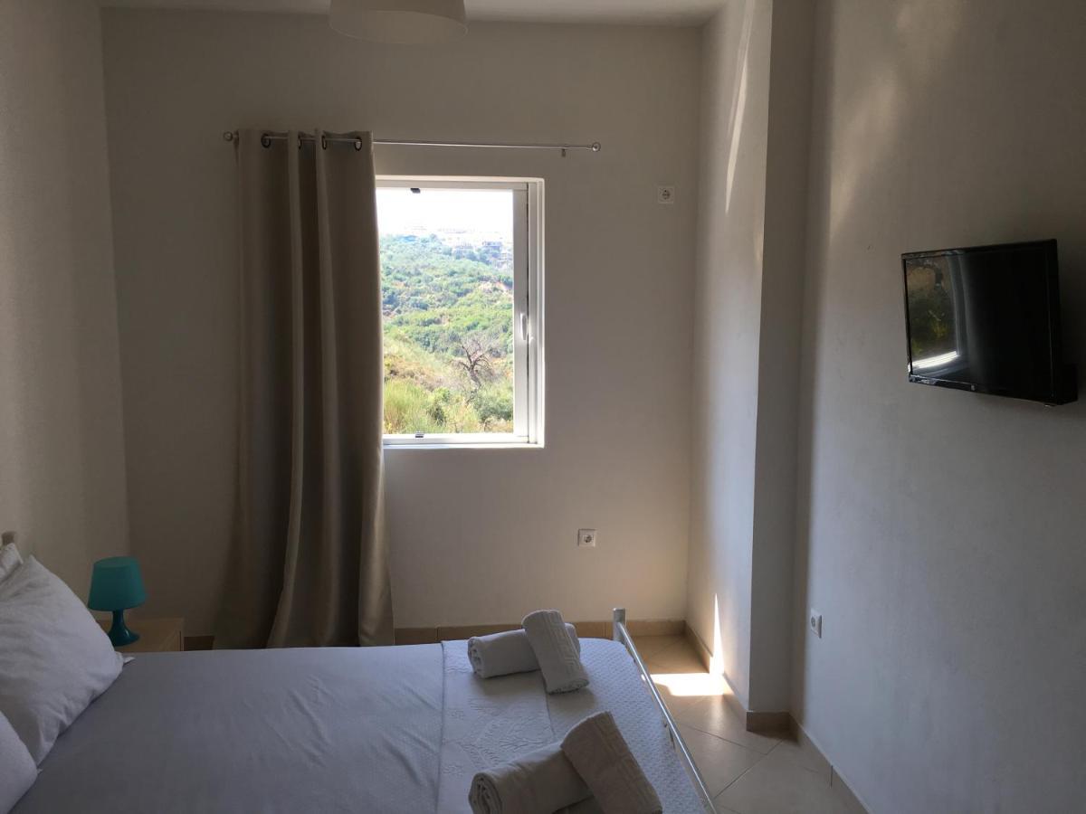 Marika'S Apartments Himare Eksteriør bilde